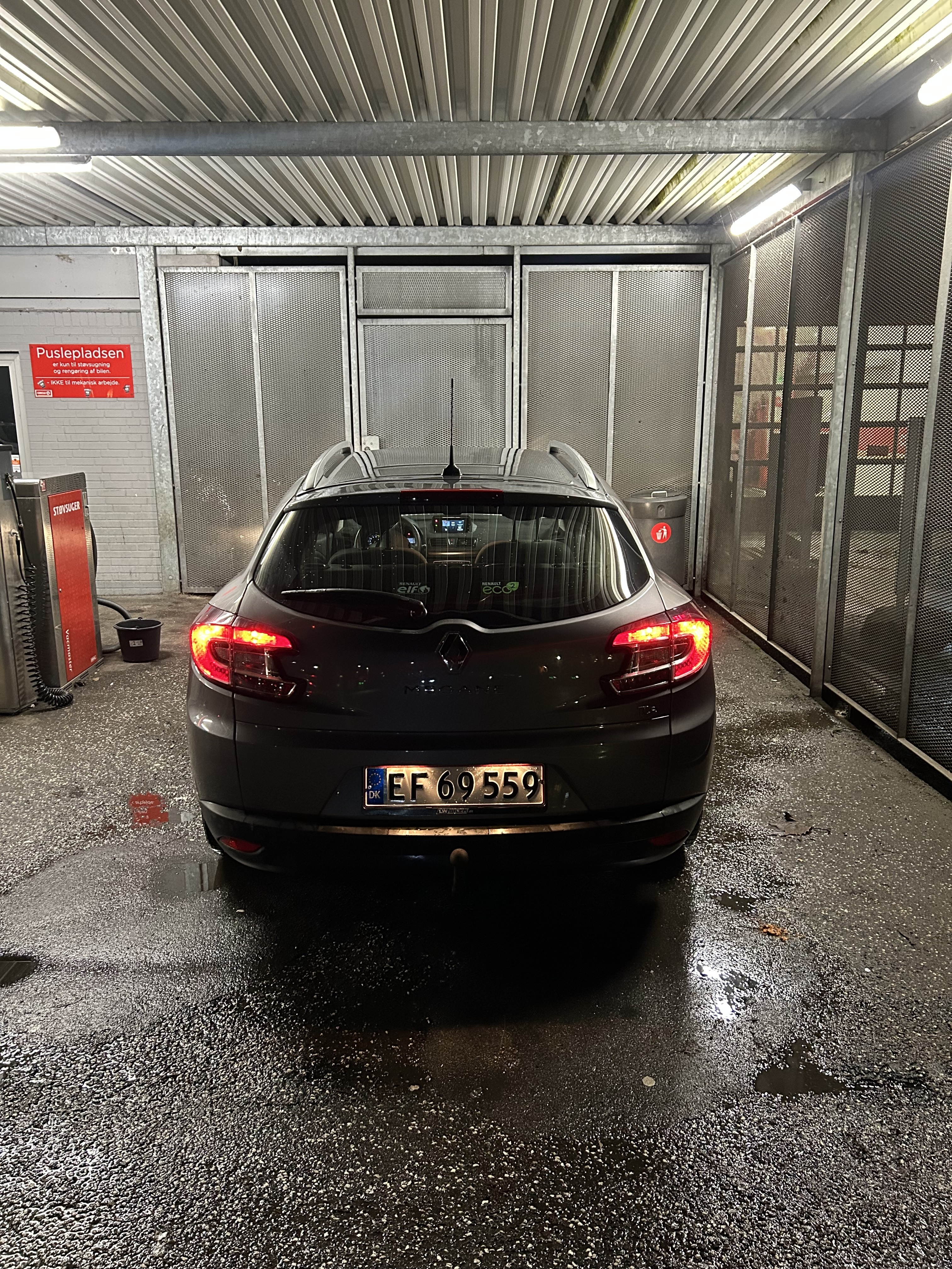 Grå Renault Mégane fra 2014