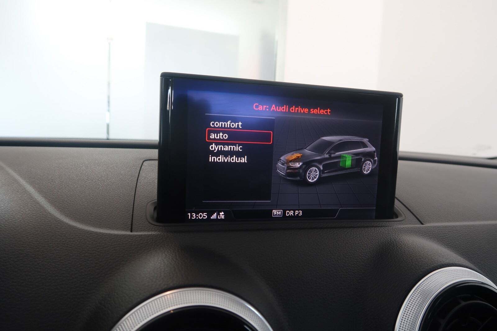Hvid Audi A3 fra 2017