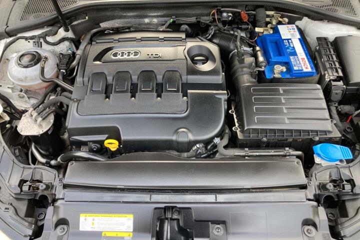 Hvid Audi A3 fra 2018