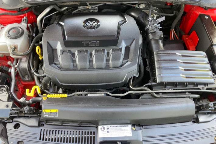 Rød VW Polo fra 2018