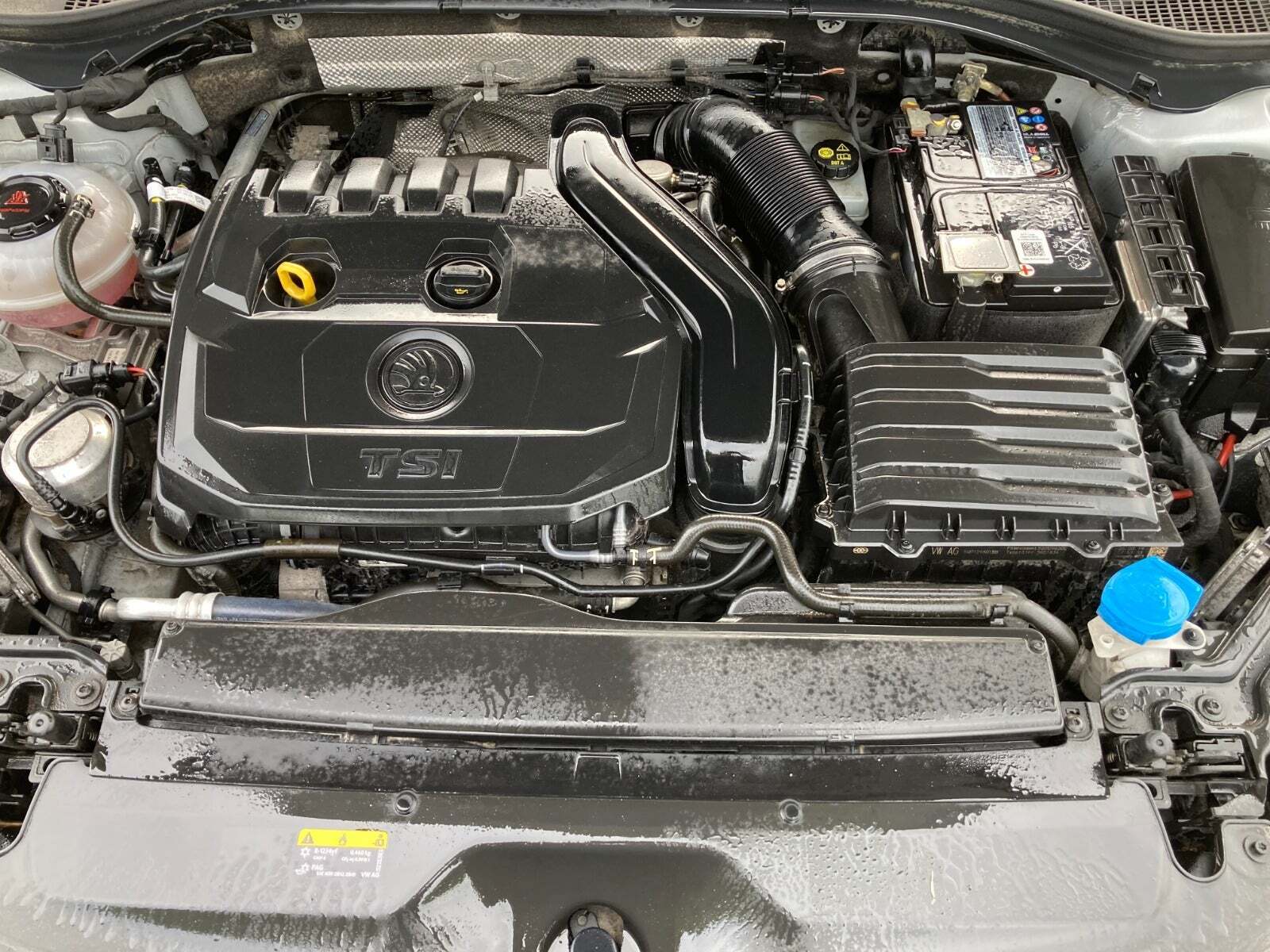 Sølv Skoda Superb fra 2019