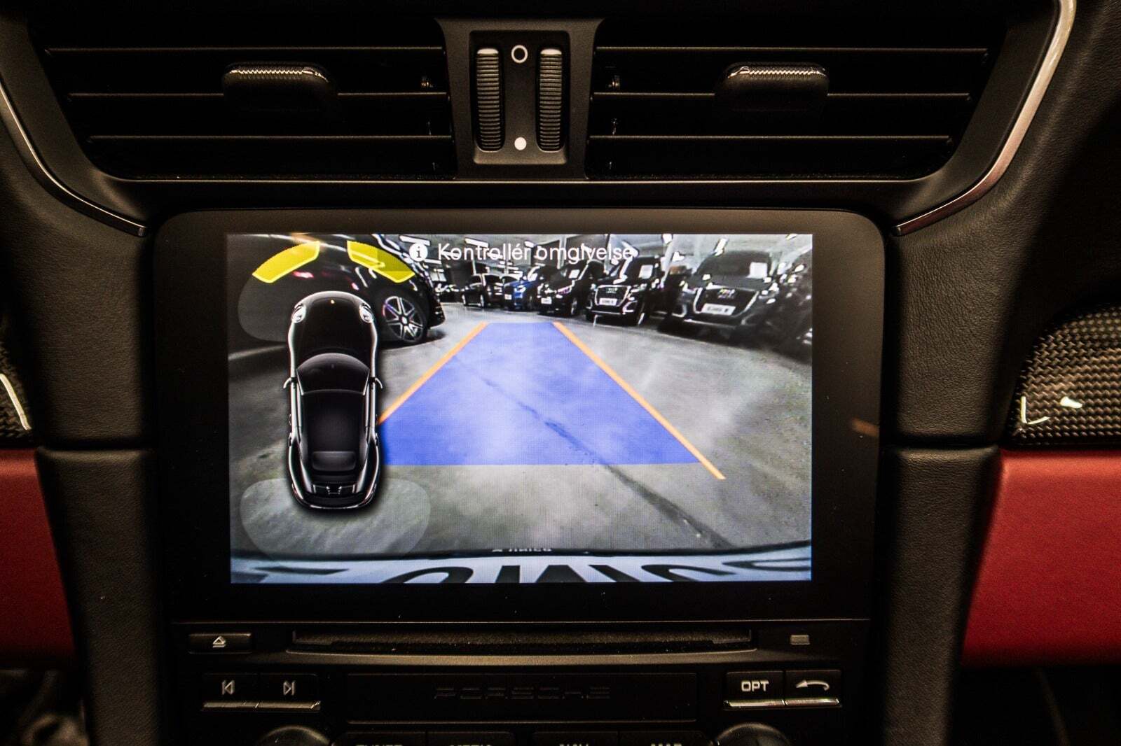 Sort Porsche 911 Turbo S fra 2016 set indefra