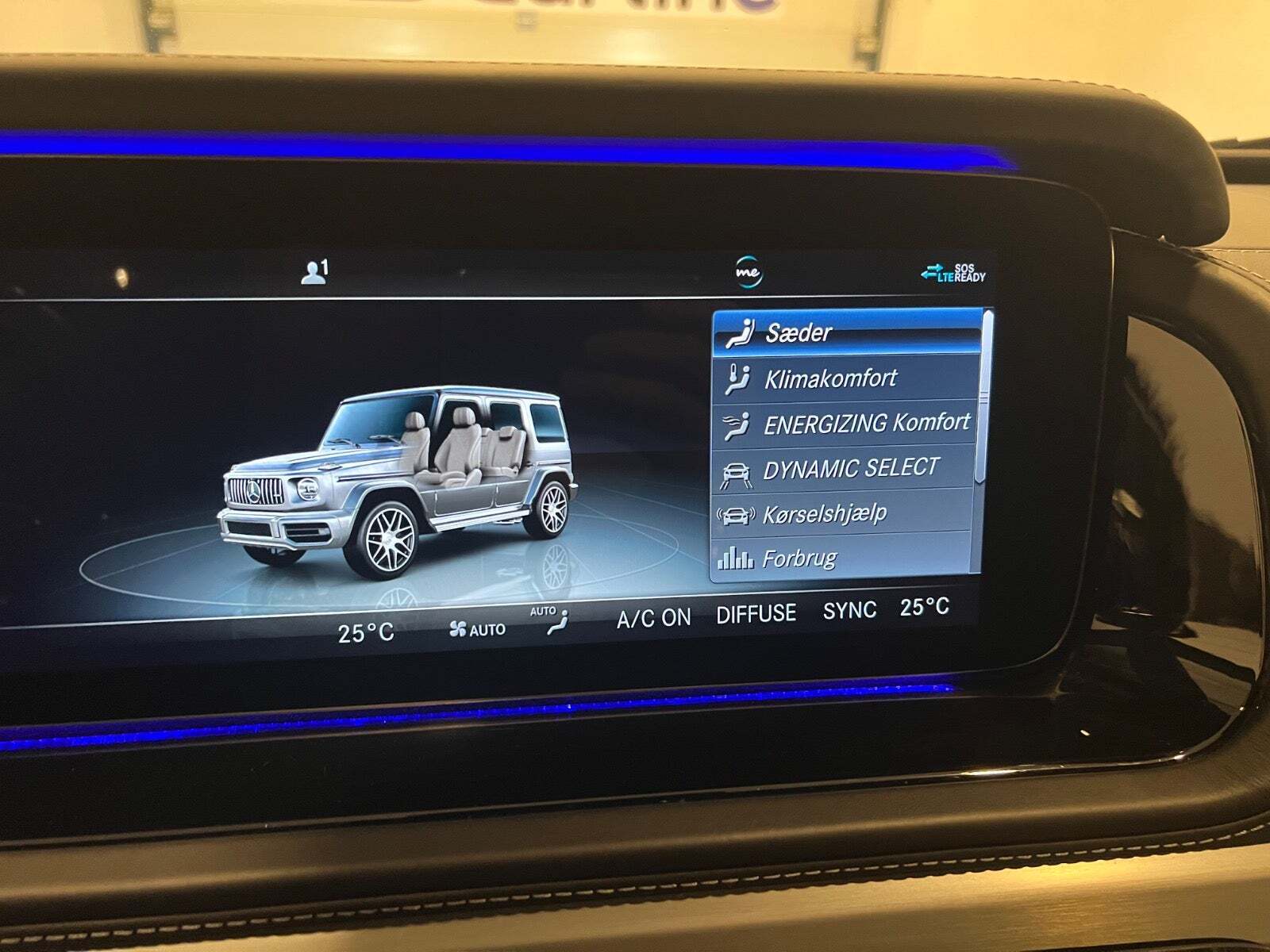 Grå Mercedes G63 fra 2020