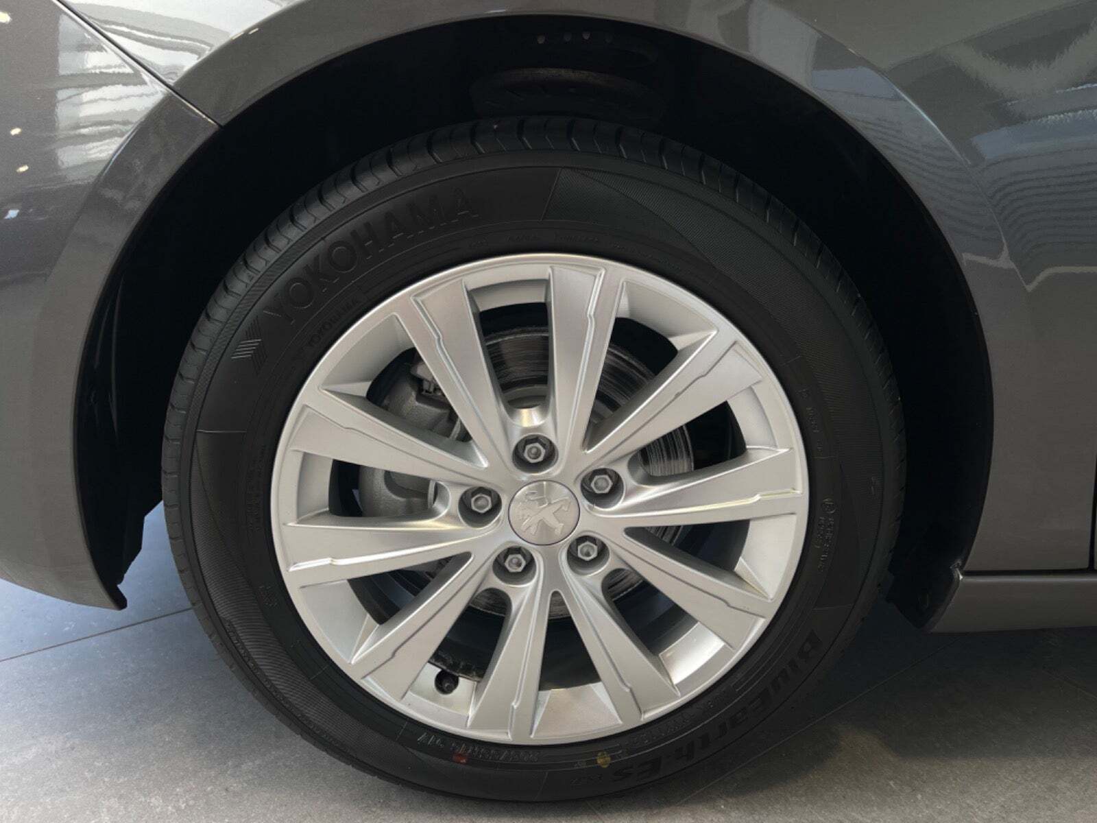 undefined Peugeot 308 fra 2019