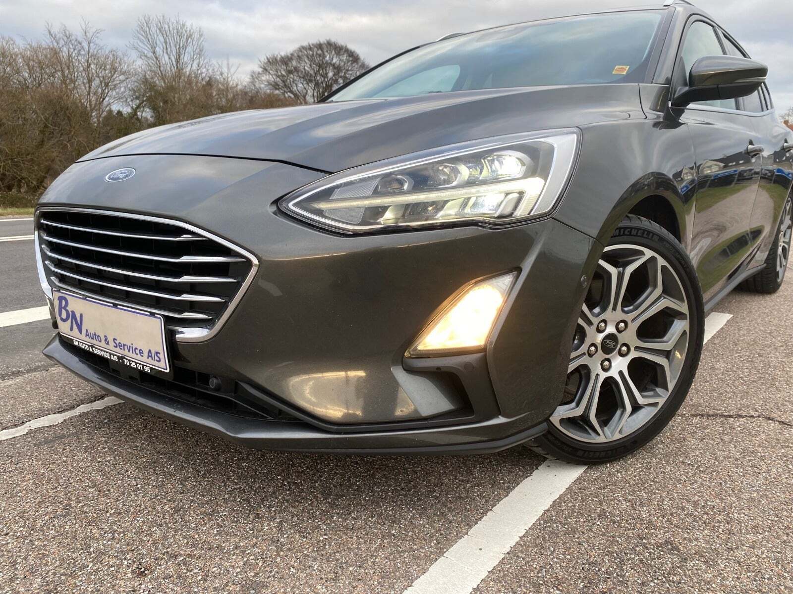 Grå Ford Focus fra 2018