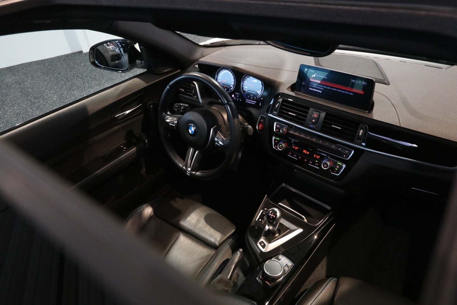 Hvid BMW M2 fra 2019