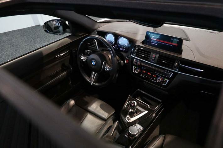 Hvid BMW M2 fra 2019