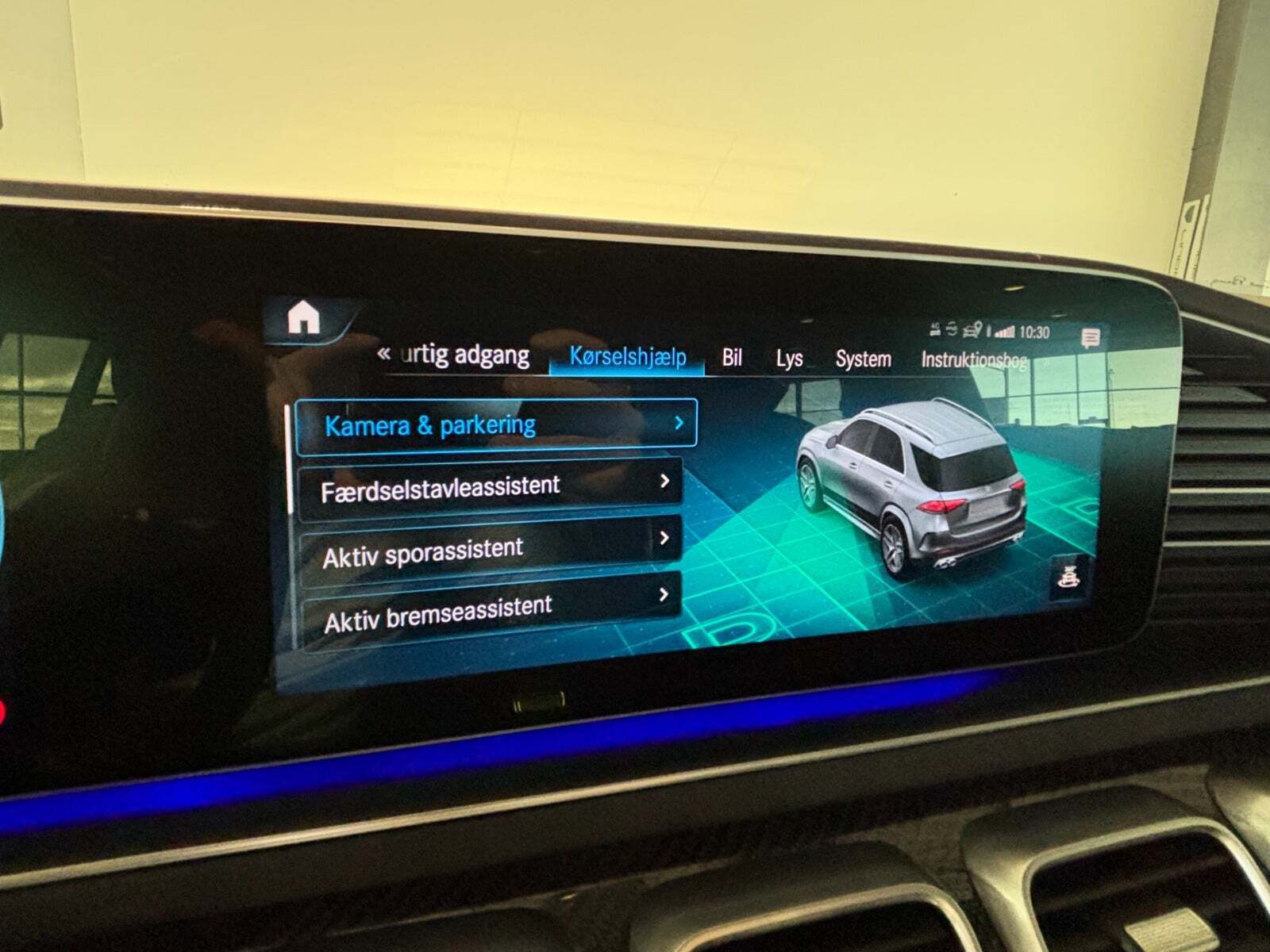 Sølv Mercedes GLE53 fra 2020