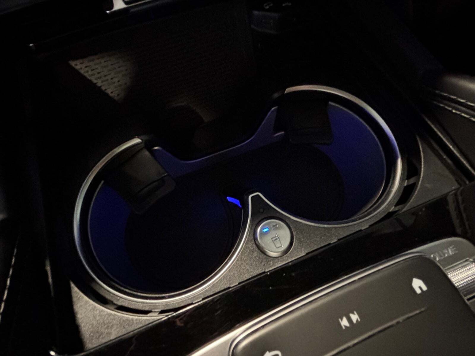 Sølv Mercedes GLE53 fra 2020