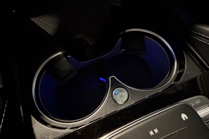 Sølv Mercedes GLE53 fra 2020