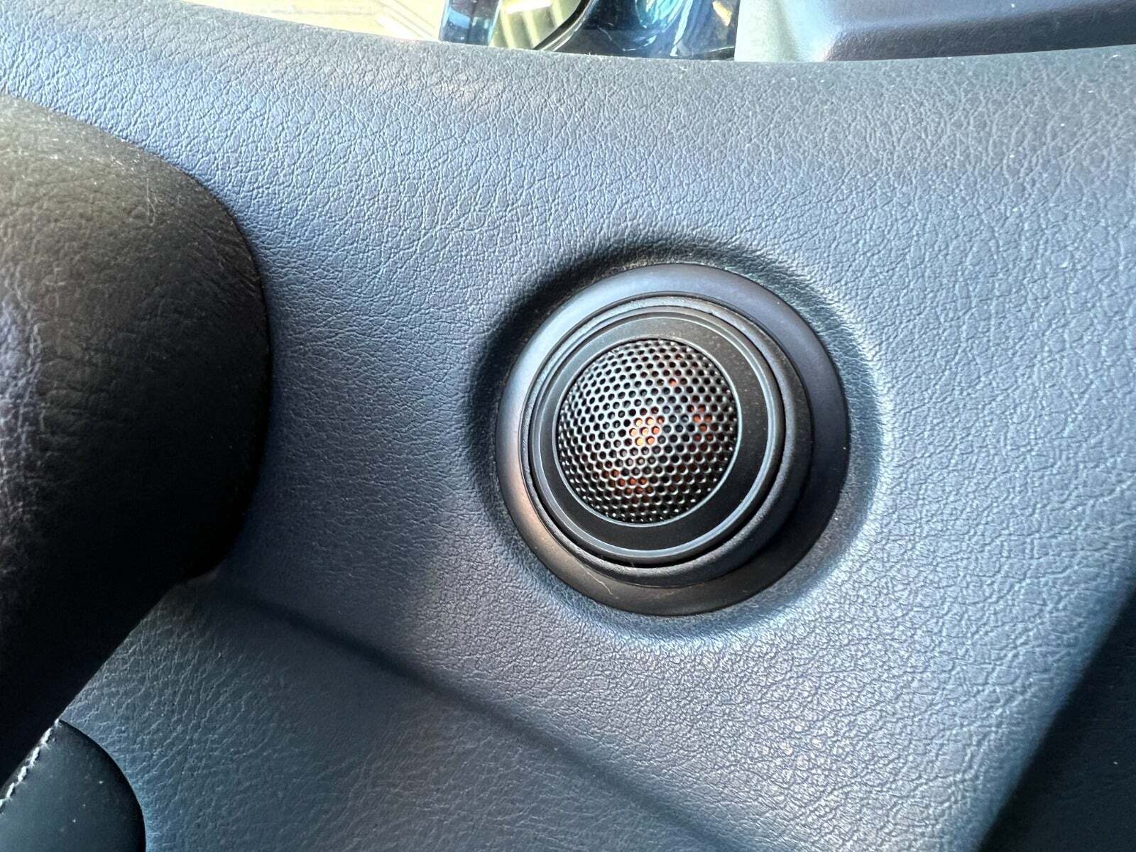 Blå Alfa Romeo GTV fra 1999 set indefra