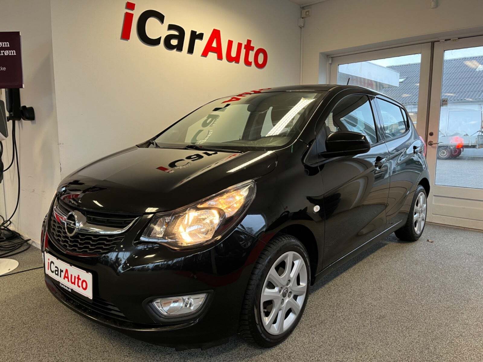 Sort Opel Karl fra 2017