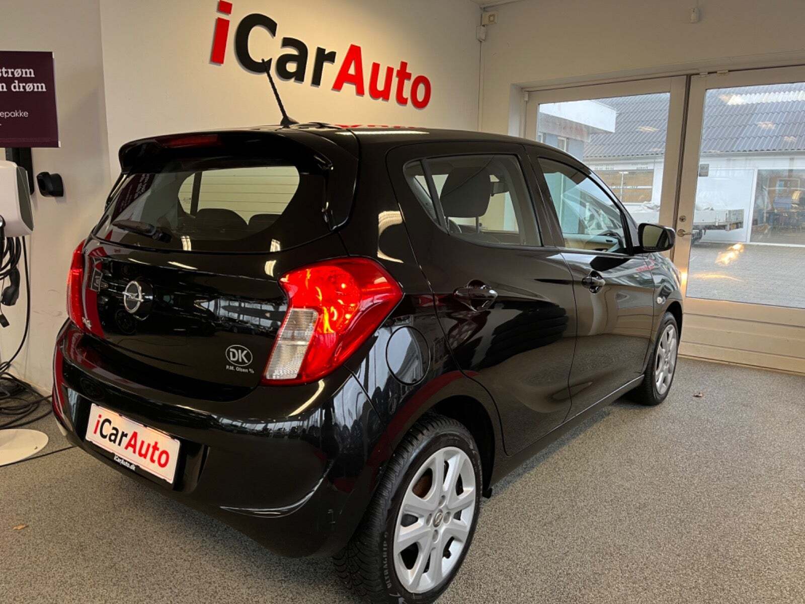 Sort Opel Karl fra 2017