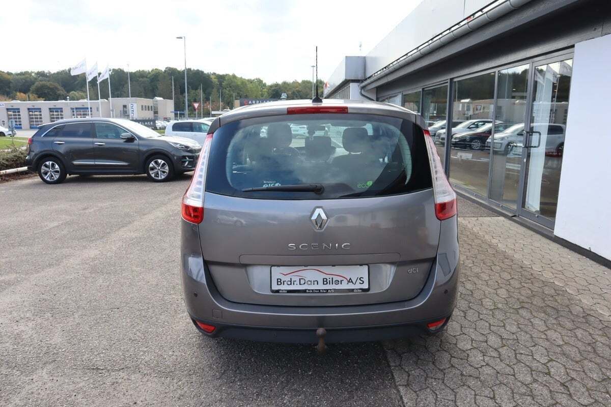 Renault Grand Scenic III 1,9 dCi 130 Dynamique 7prs