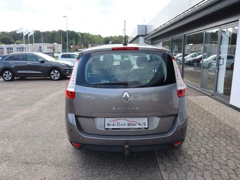 Renault Grand Scenic III 1,9 dCi 130 Dynamique 7prs