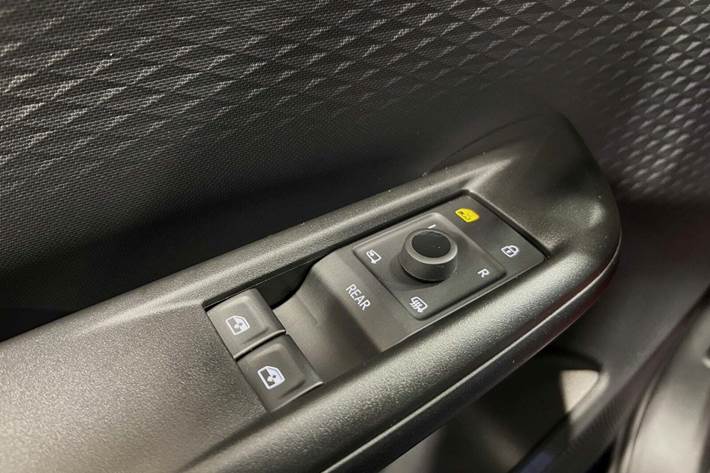 Blå Cupra Born fra 2023