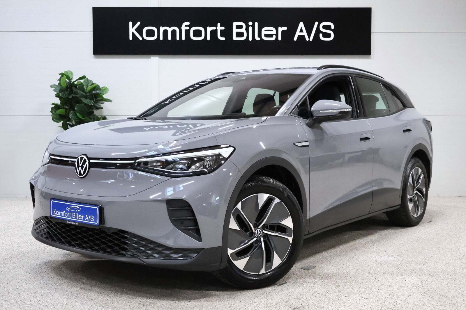Grå VW ID.4 fra 2021 set udefra