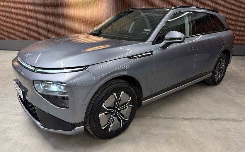 XPeng G9