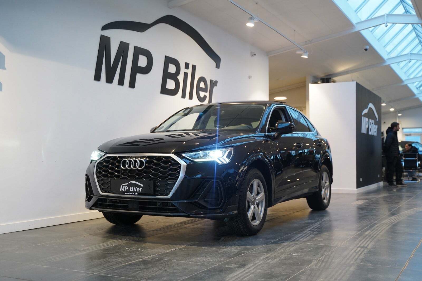 Sort Audi Q3 fra 2023