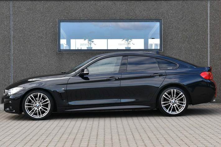 Sort BMW 420d fra 2015