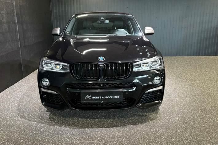 Sort BMW X4 fra 2017