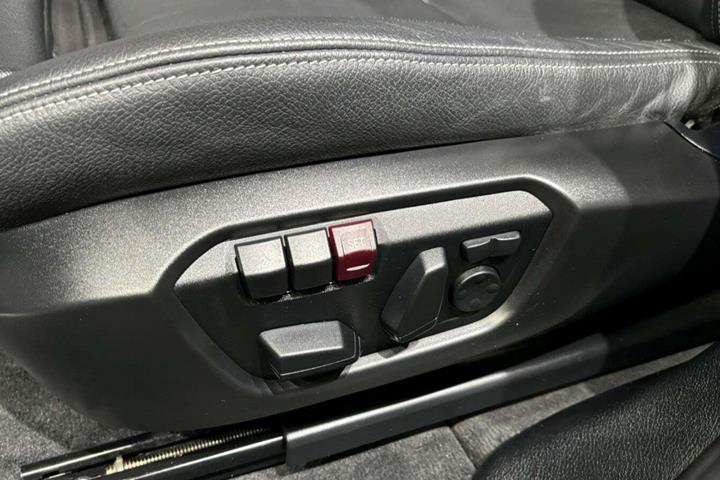 Sort BMW X4 fra 2017