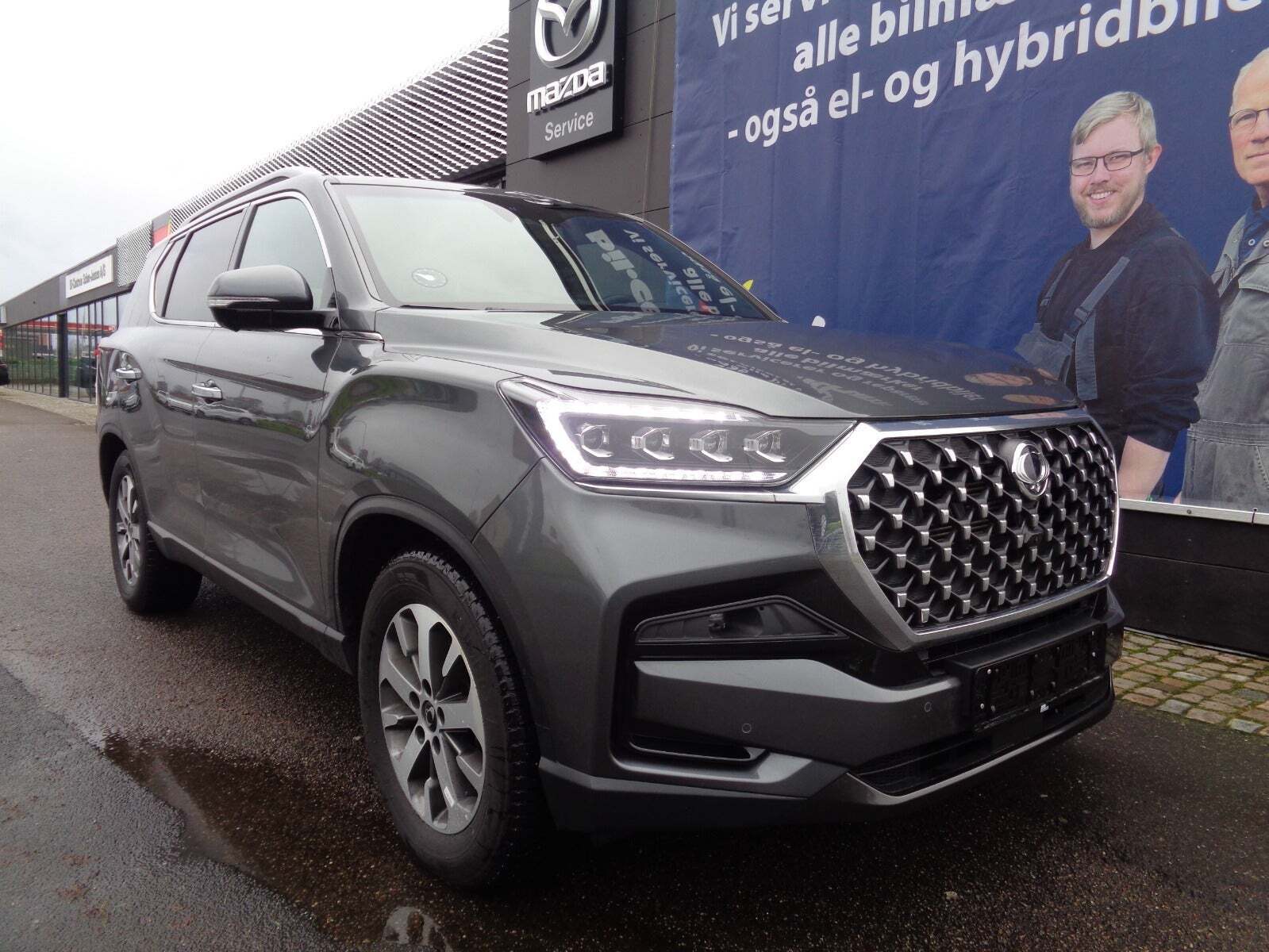 Grå SsangYong Rexton fra 2023