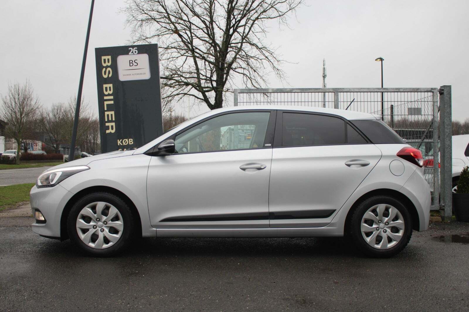 Sølv Hyundai i20 fra 2016