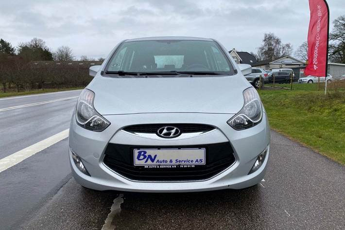Sølv Hyundai ix20 fra 2011