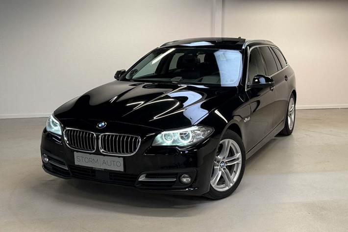 Sort BMW 530d fra 2014 set udefra