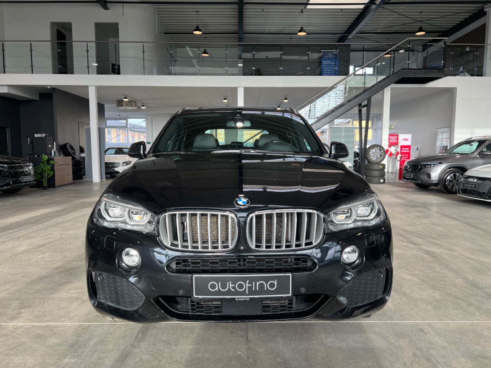 Sort BMW X5 fra 2017