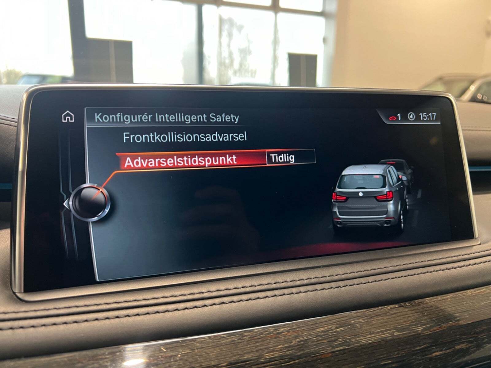 Sort BMW X5 fra 2017