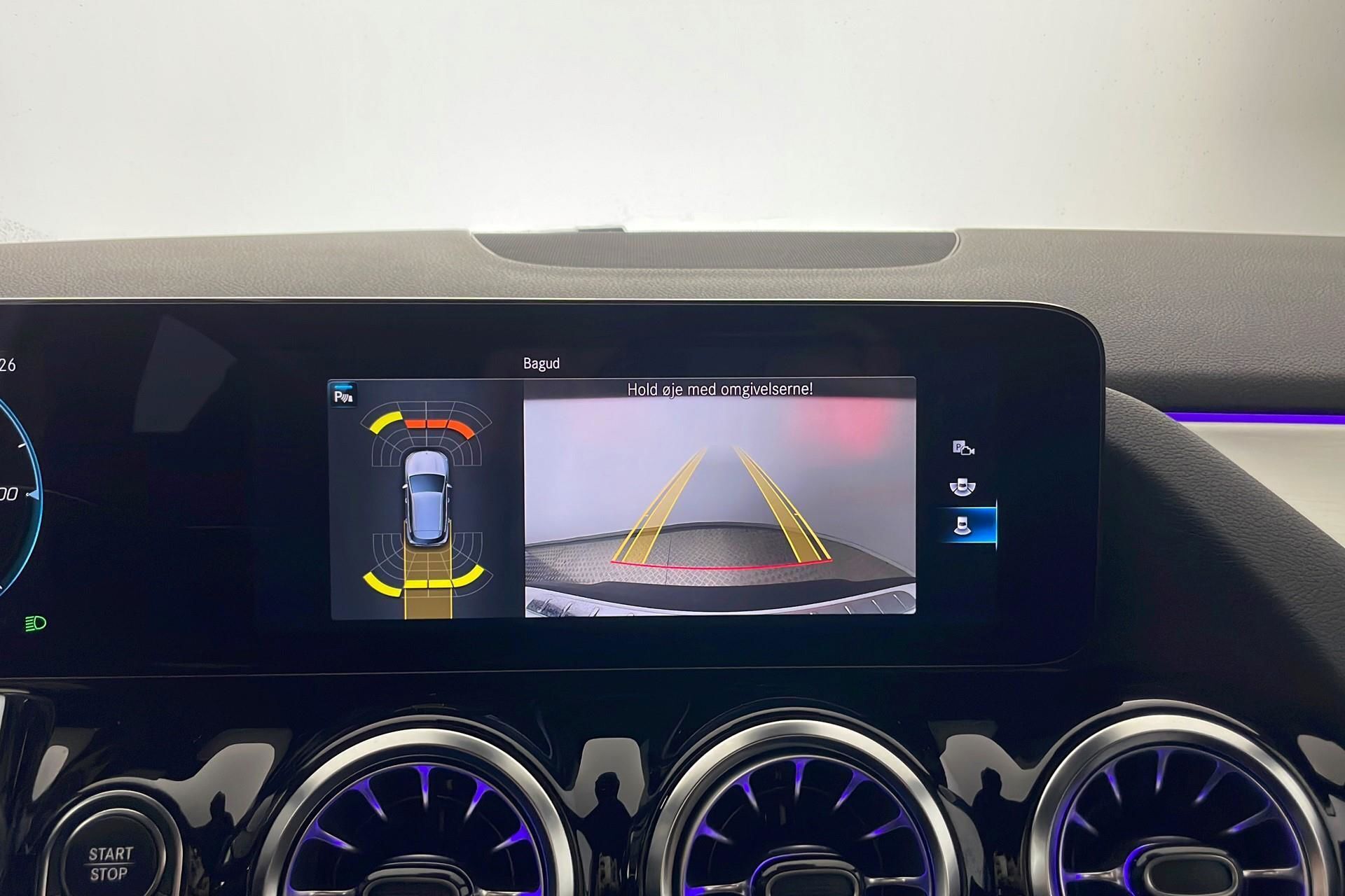 Hvid Mercedes EQA 250 fra 2022