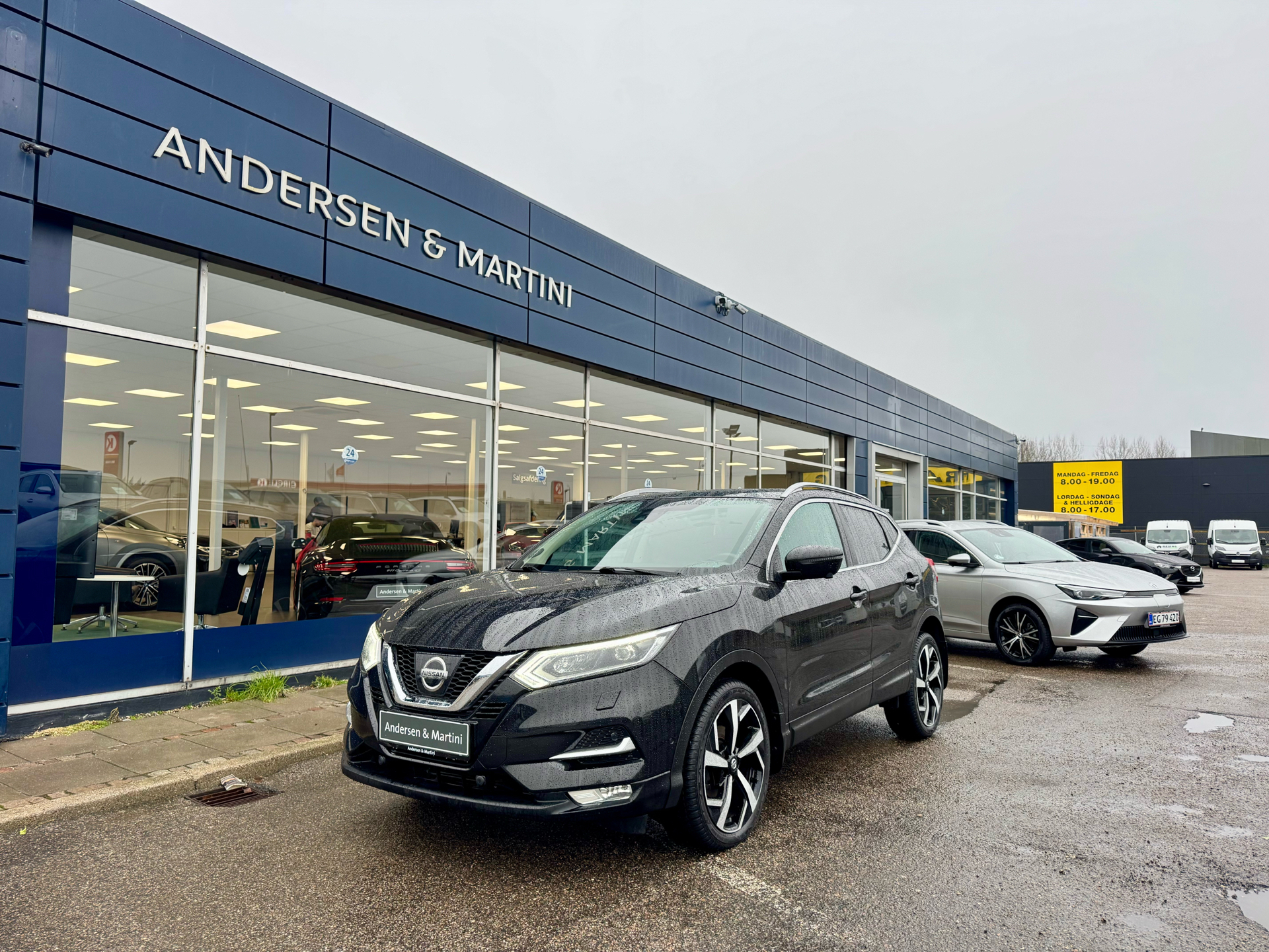 Sort Nissan Qashqai fra 2018