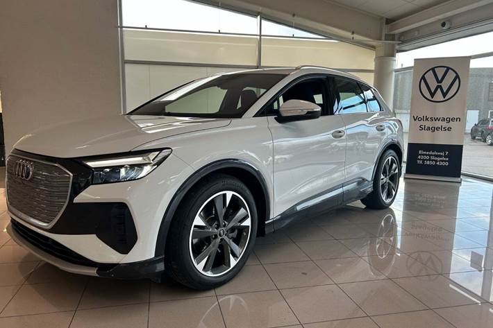 Hvid Audi Q4 e-tron fra 2022 set udefra