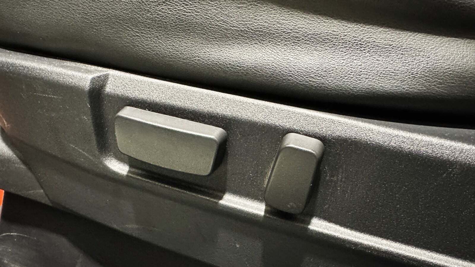 Sort Mitsubishi Outlander fra 2020