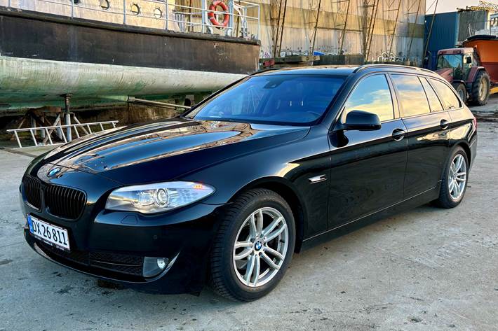 Sort BMW 520d fra 2011