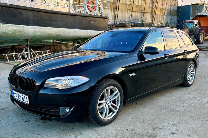Sort BMW 520d fra 2011