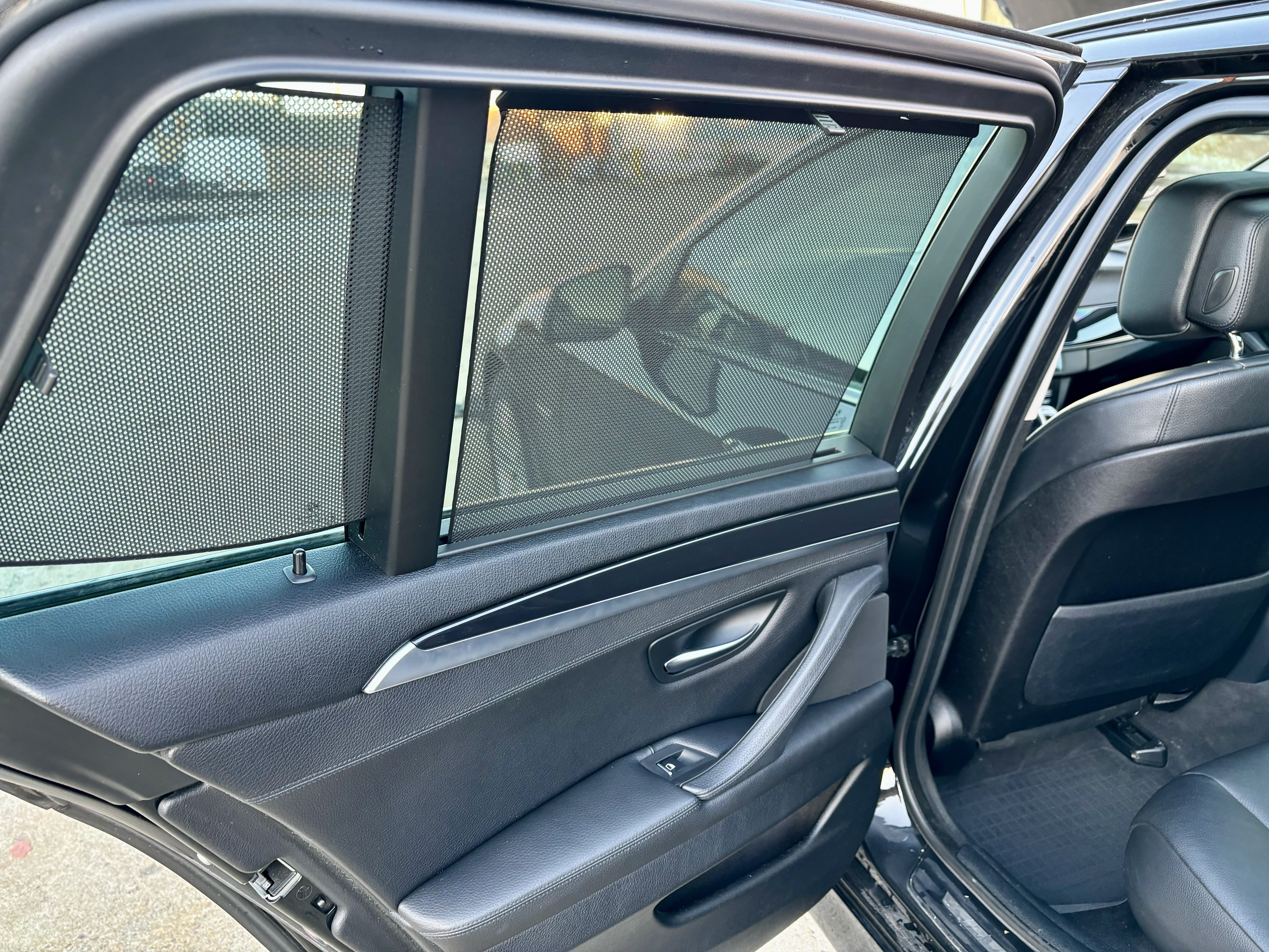 Sort BMW 520d fra 2011