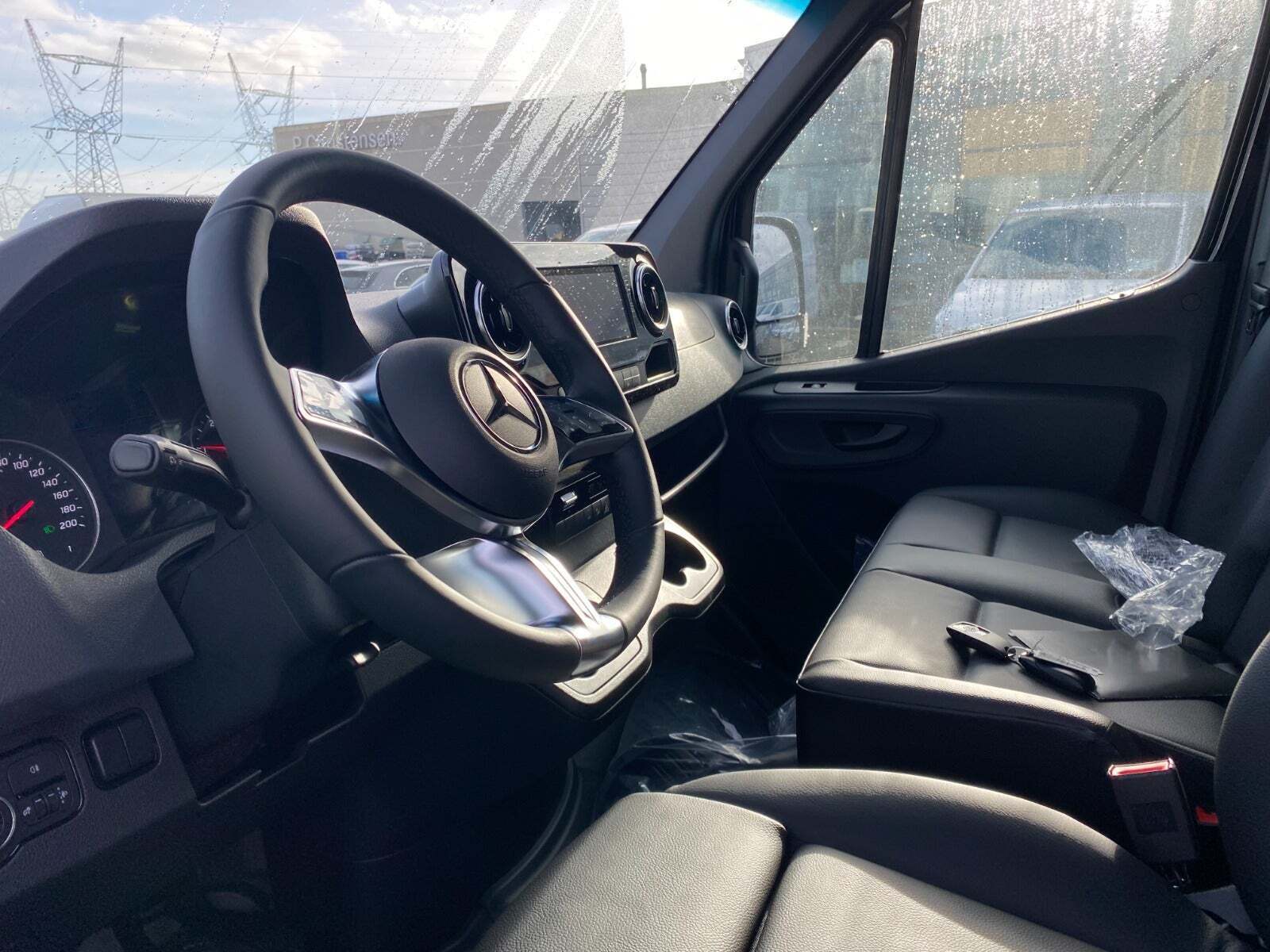 Mercedes Sprinter 317 2,0 CDi A2 Kassevogn PRO aut. RWD