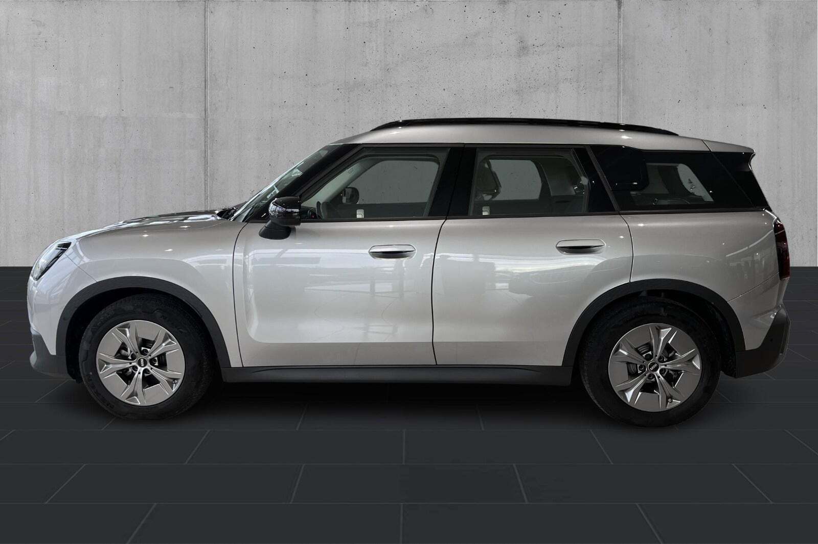 Mini Countryman E Essential Trim XS