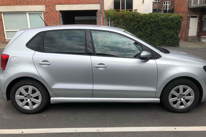 Grå VW Polo fra 2011
