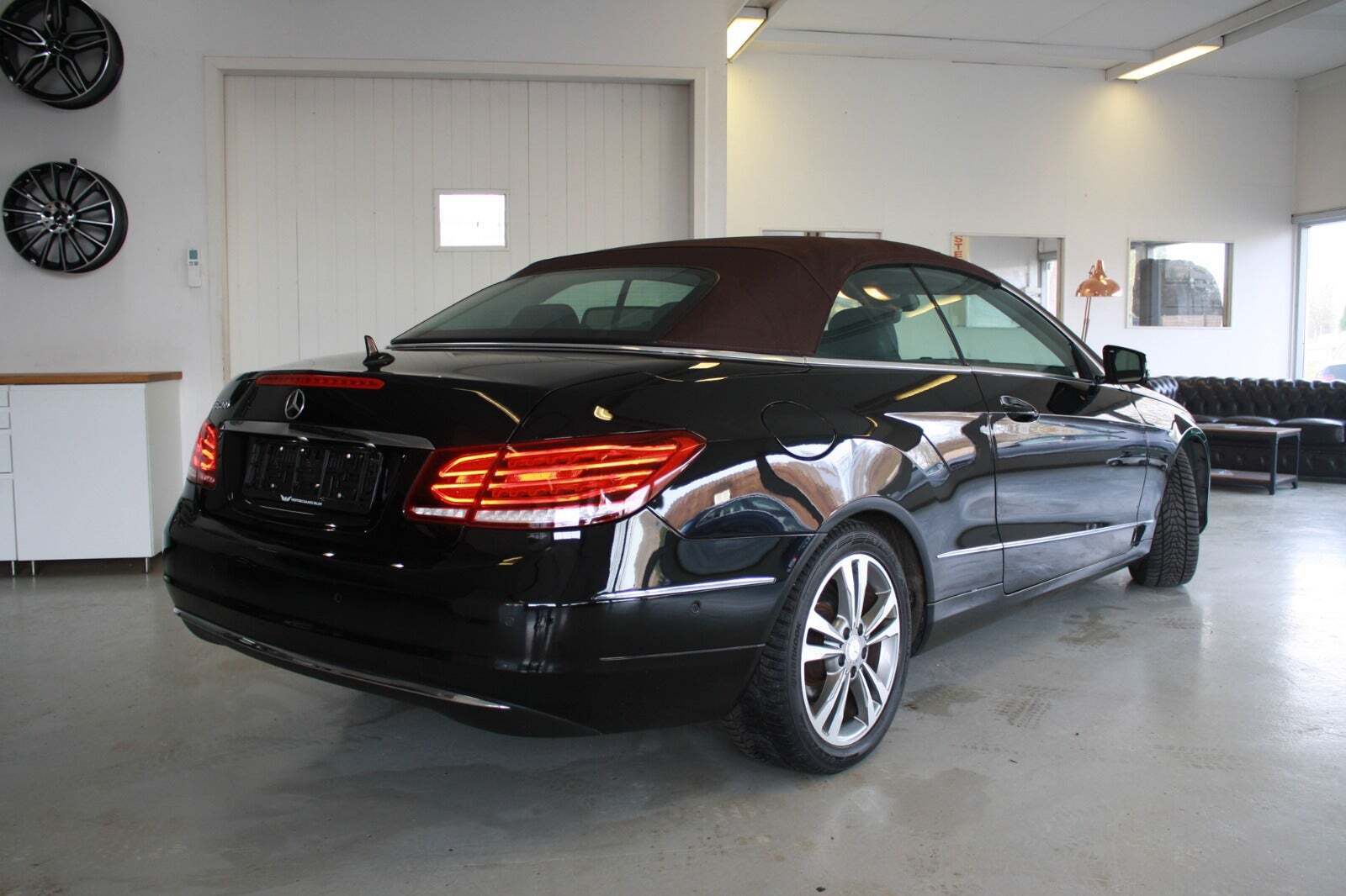 Sort Mercedes E200 fra 2014