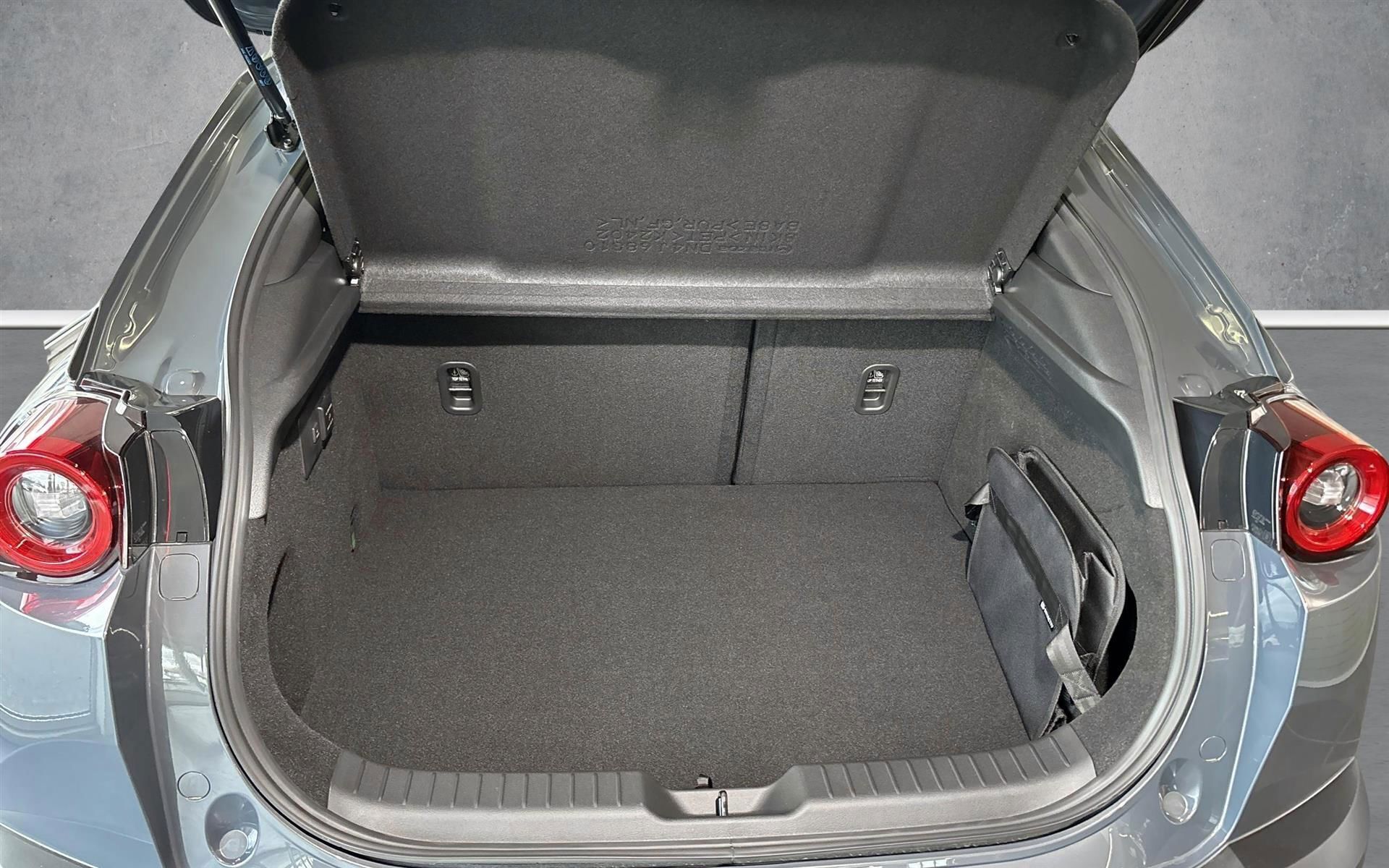 Grå Mazda MX-30 fra 2025