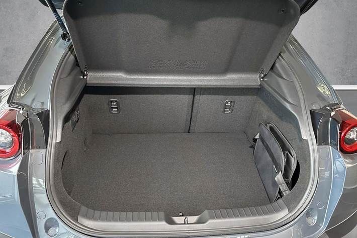 Grå Mazda MX-30 fra 2025