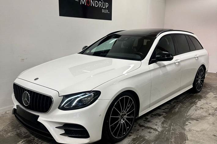 Hvid Mercedes E220 d fra 2017 set udefra
