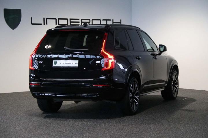 Sort Volvo XC90 fra 2022