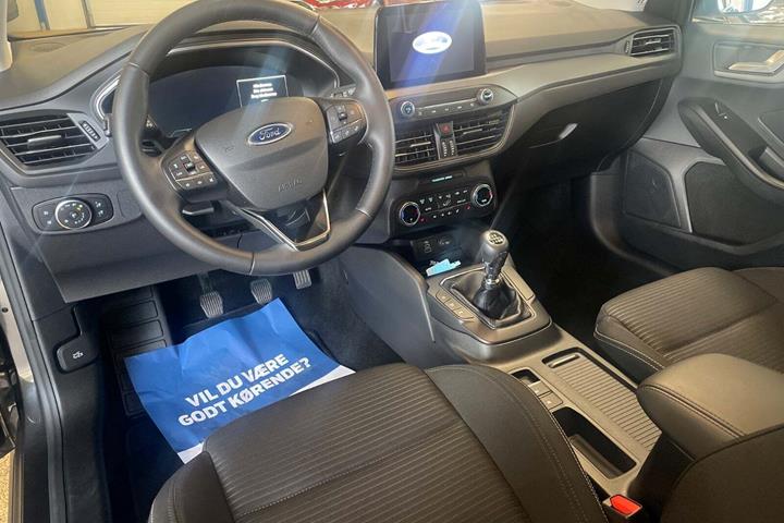 Grå Ford Focus fra 2022