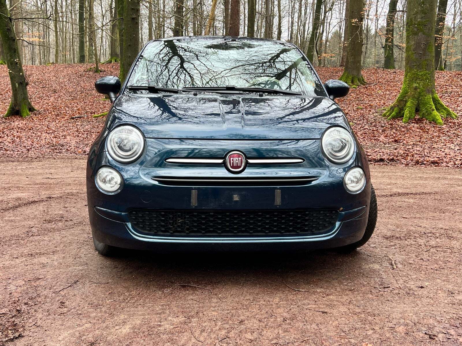 Blå Fiat 500 fra 2017
