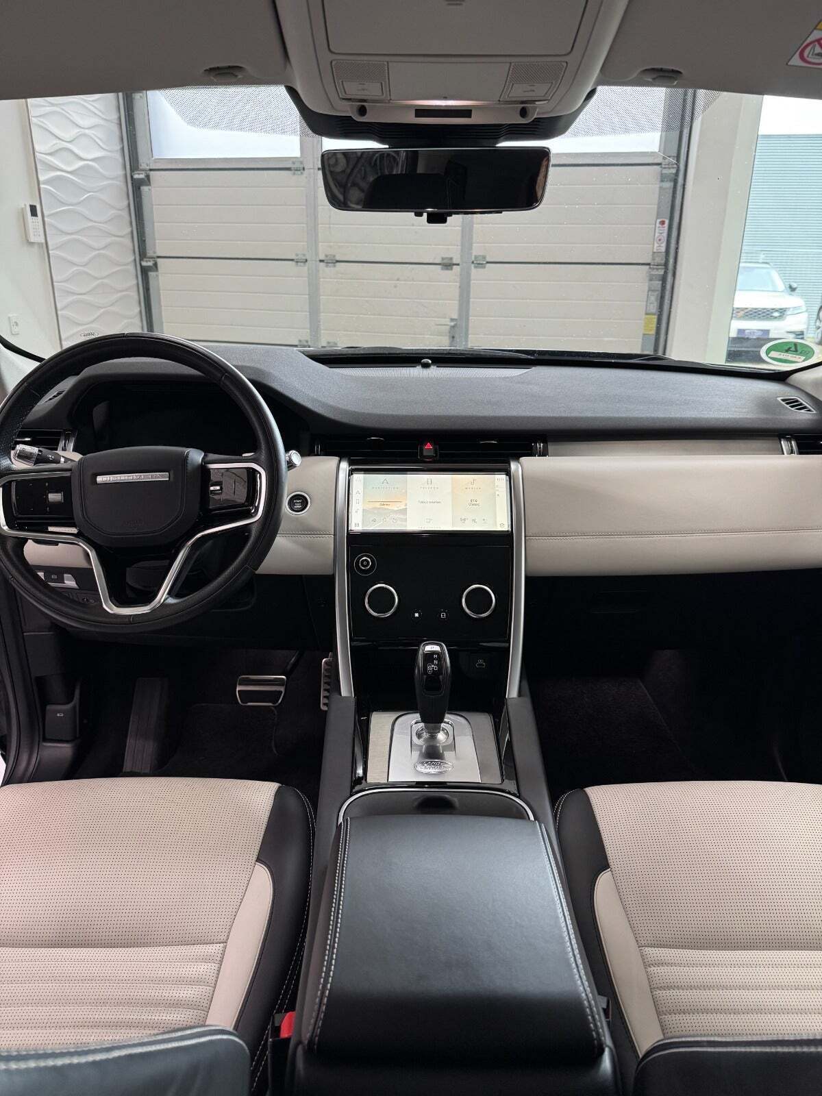 Land Rover Discovery Sport 1,5 P300e R-Dynamic aut.